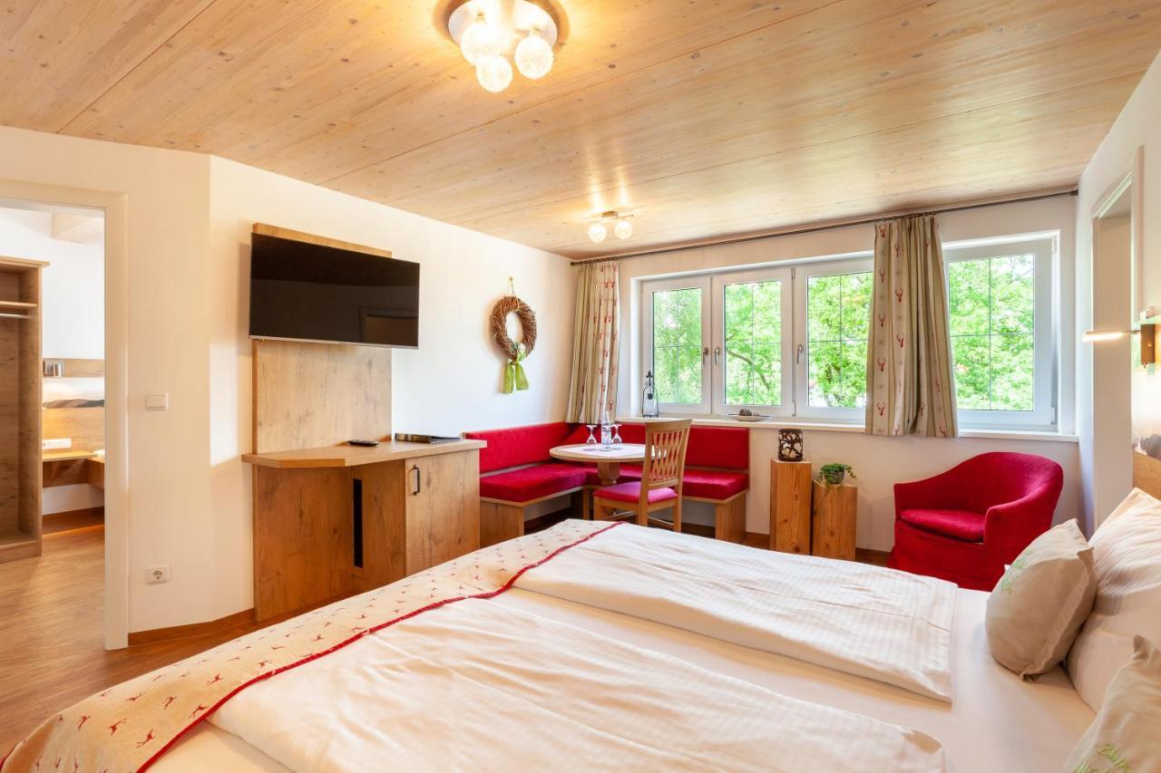 Lustiger Hirsch Hotel Akams Bagian luar foto