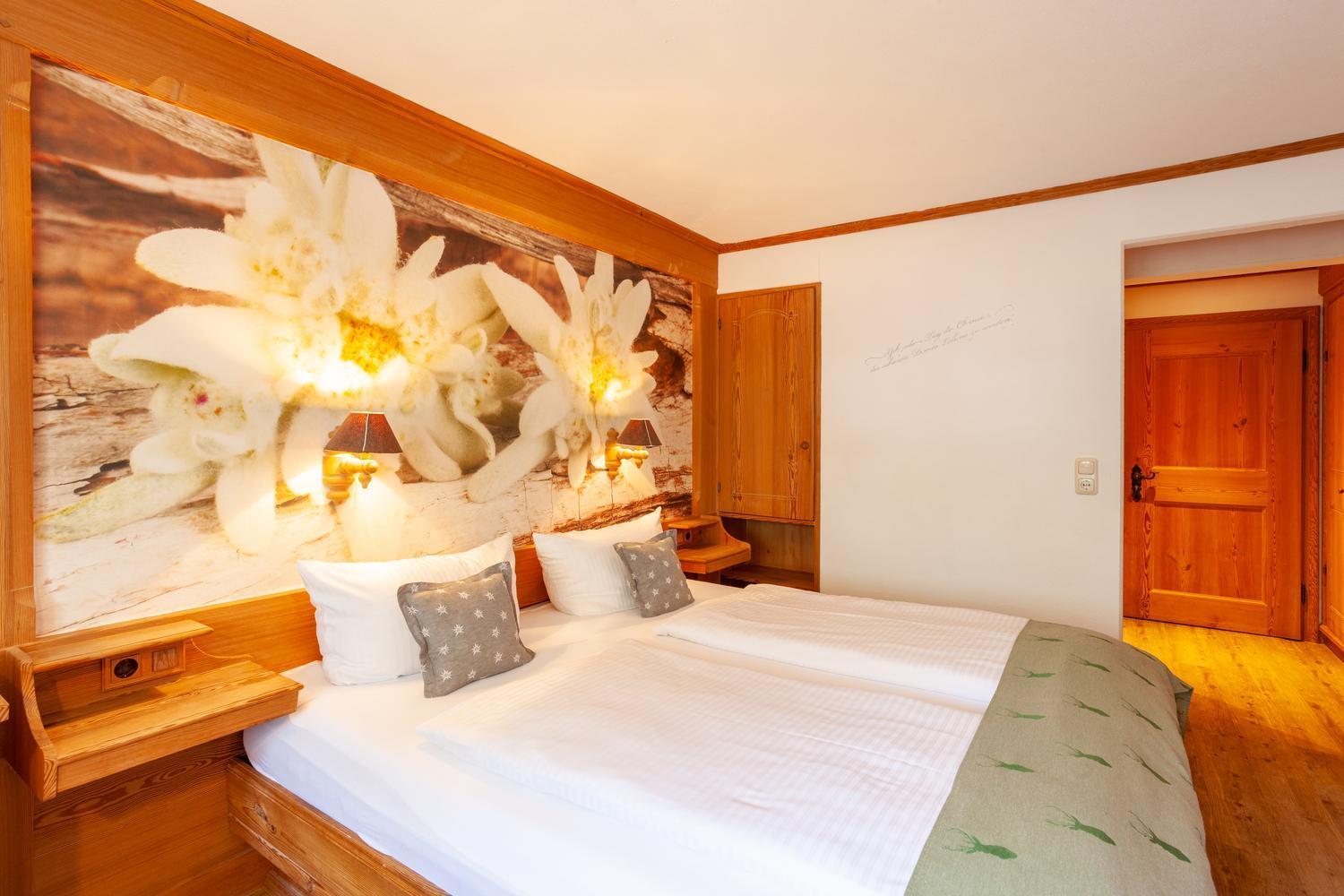 Lustiger Hirsch Hotel Akams Bagian luar foto