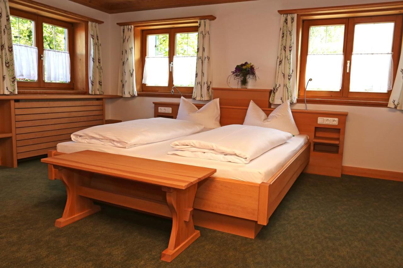 Lustiger Hirsch Hotel Akams Bagian luar foto